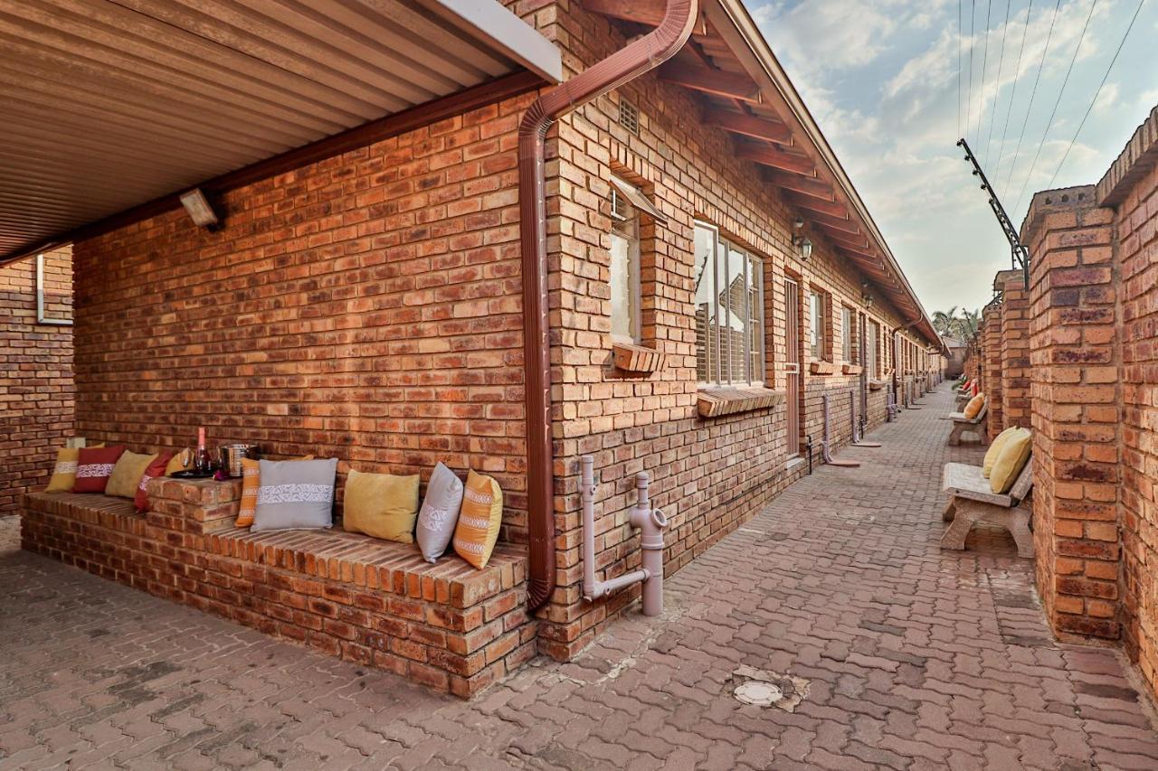 Rudman Townhouses Self-Catering Accommodation Boksburg Bagian luar foto
