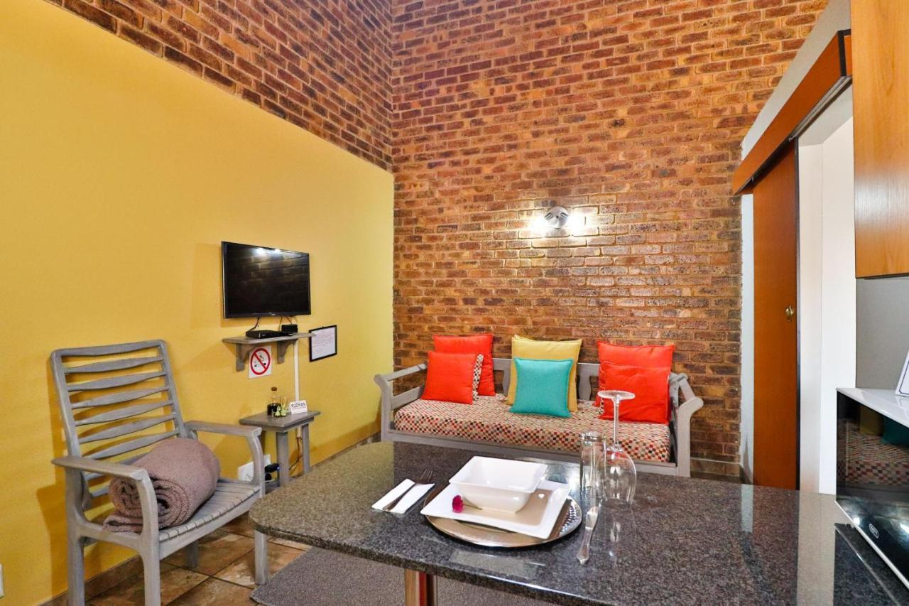 Rudman Townhouses Self-Catering Accommodation Boksburg Bagian luar foto