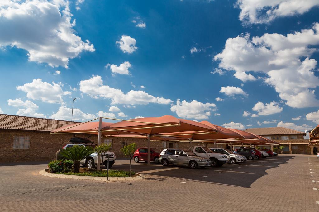 Rudman Townhouses Self-Catering Accommodation Boksburg Bagian luar foto